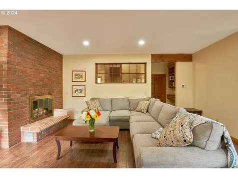 360 Se Wilson Street Mcminnville OR 97128