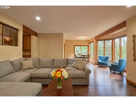 360 Se Wilson Street Mcminnville OR 97128