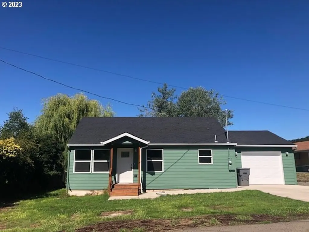 726 Ne Center Street Sheridan OR 97378