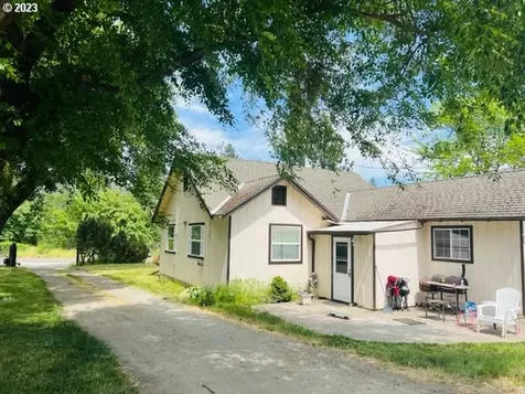 10561 Tiller Trail Highway Canyonville OR 97417