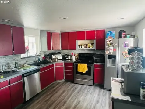 10561 Tiller Trail Highway Canyonville OR 97417