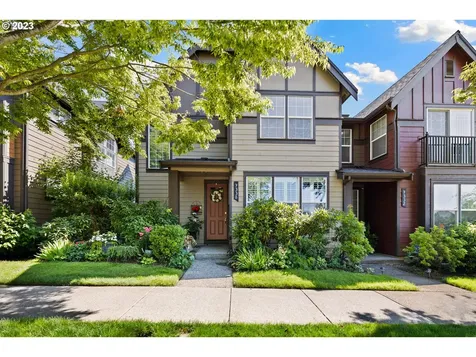 7338 Ne Cherry Drive Hillsboro OR 97124