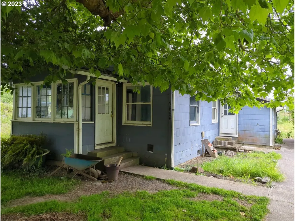 92324 Willow Road Astoria OR 97103