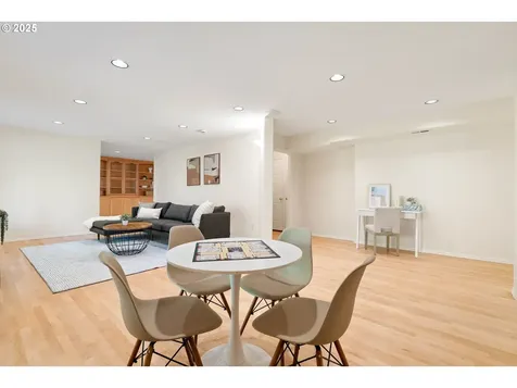 19449 SW Winslow Drive Beaverton OR 97007