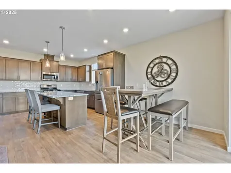 129 NE 19th Avenue Canby OR 97013