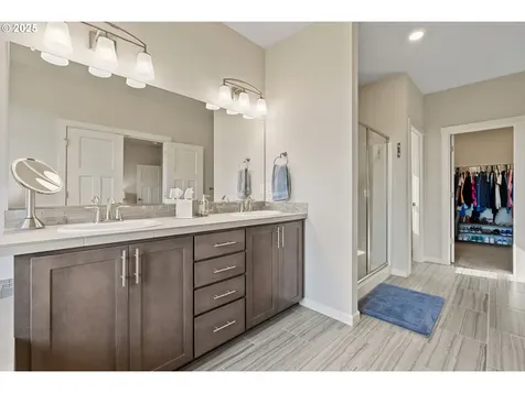129 NE 19th Avenue Canby OR 97013
