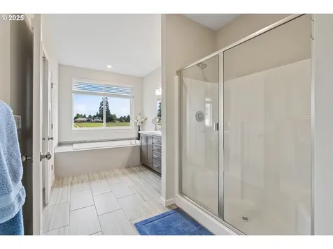 129 NE 19th Avenue Canby OR 97013