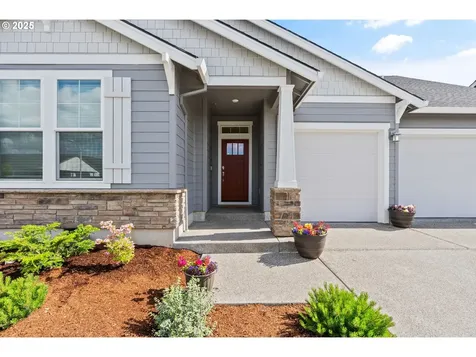 129 NE 19th Avenue Canby OR 97013