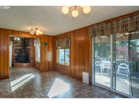 1772 SE Hamilton Street Roseburg OR 97470