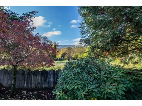 1772 SE Hamilton Street Roseburg OR 97470