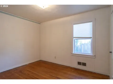 1772 SE Hamilton Street Roseburg OR 97470