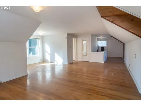 1772 SE Hamilton Street Roseburg OR 97470