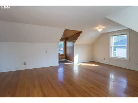 1772 SE Hamilton Street Roseburg OR 97470
