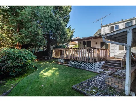 1772 SE Hamilton Street Roseburg OR 97470