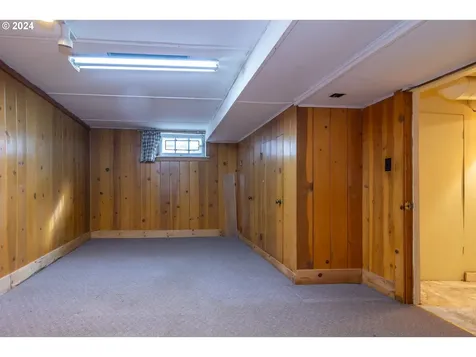 1772 SE Hamilton Street Roseburg OR 97470
