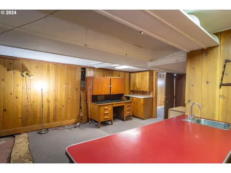 1772 SE Hamilton Street Roseburg OR 97470