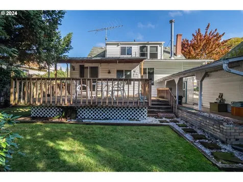 1772 SE Hamilton Street Roseburg OR 97470