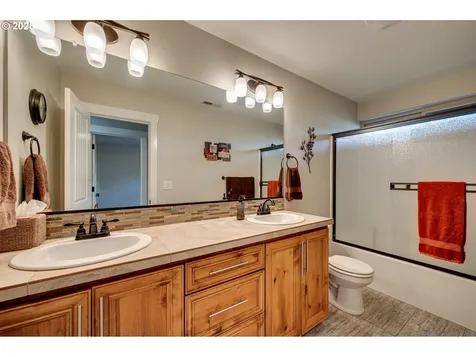 1721 S Taverner Drive Ridgefield WA 98642