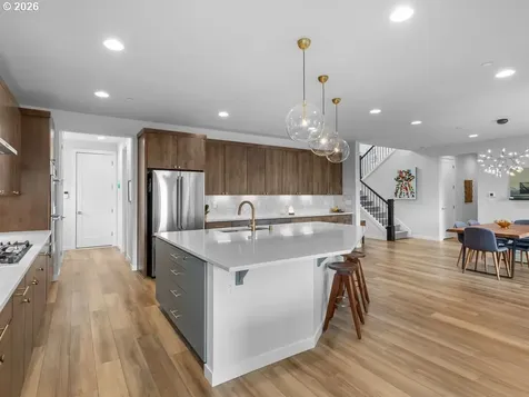 916 W Magnolia Loop Washougal WA 98671
