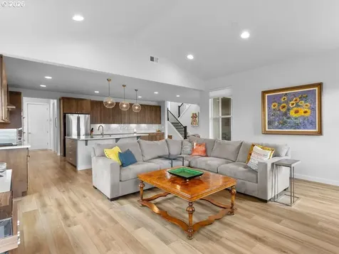916 W Magnolia Loop Washougal WA 98671