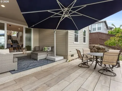 916 W Magnolia Loop Washougal WA 98671