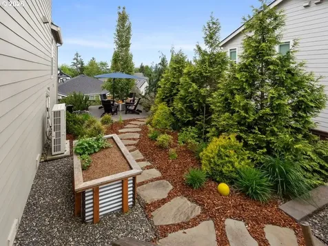916 W Magnolia Loop Washougal WA 98671
