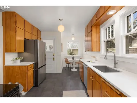 4203 NE 32nd Place Portland OR 97211