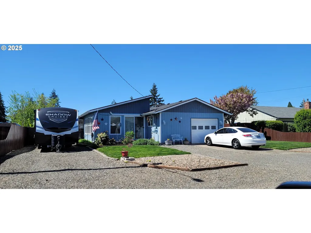 1964 17th Street Springfield OR 97477