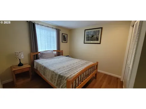 1964 17th Street Springfield OR 97477