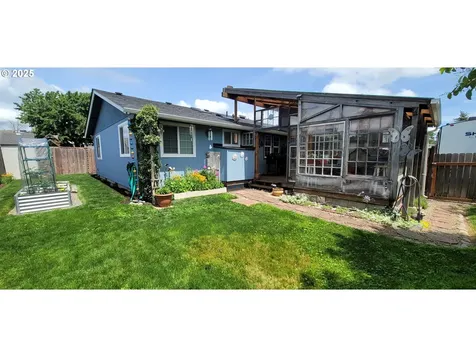 1964 17th Street Springfield OR 97477