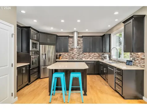 989 NW Joy Avenue Portland OR 97229