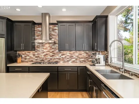 989 NW Joy Avenue Portland OR 97229