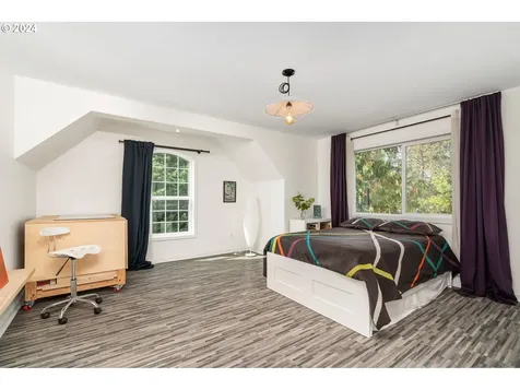 989 NW Joy Avenue Portland OR 97229