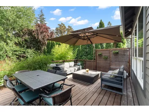 989 NW Joy Avenue Portland OR 97229