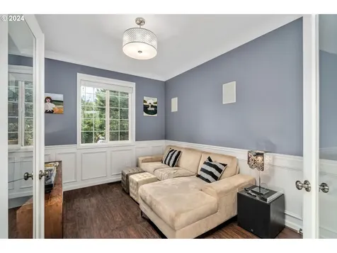 989 NW Joy Avenue Portland OR 97229