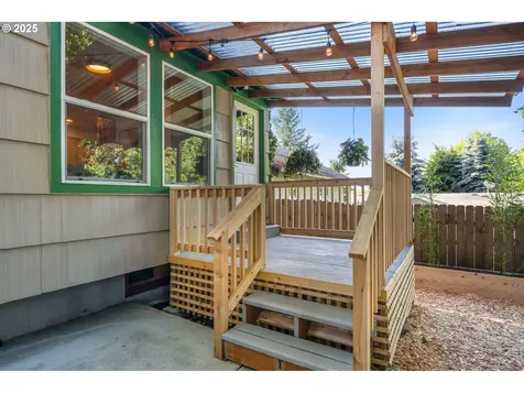 3735 N Newark Street Portland OR 97217