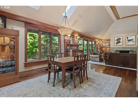 1506 S Buddington Street Portland OR 97219