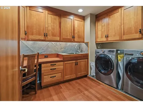 1506 S Buddington Street Portland OR 97219