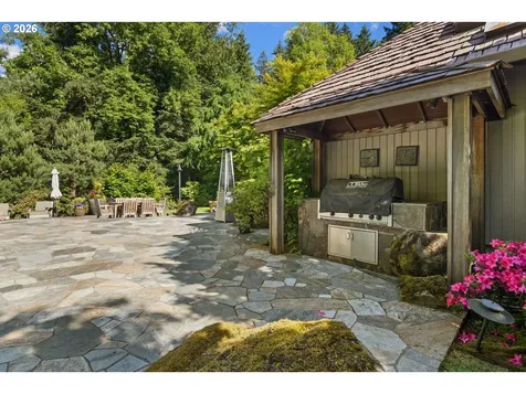 1506 S Buddington Street Portland OR 97219