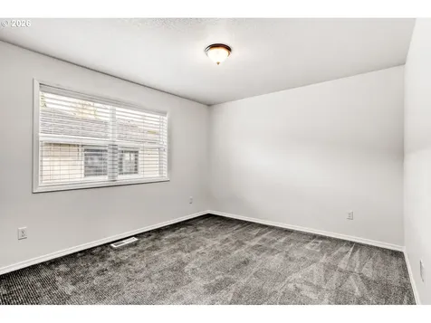 10945 NE Prescott Street Portland OR 97220