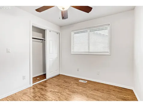 10945 NE Prescott Street Portland OR 97220