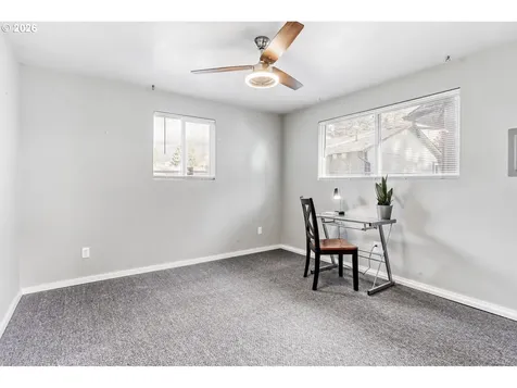 10945 NE Prescott Street Portland OR 97220