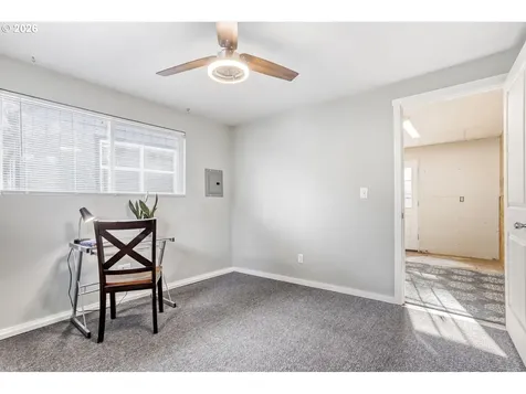 10945 NE Prescott Street Portland OR 97220
