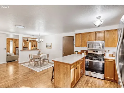 10945 NE Prescott Street Portland OR 97220