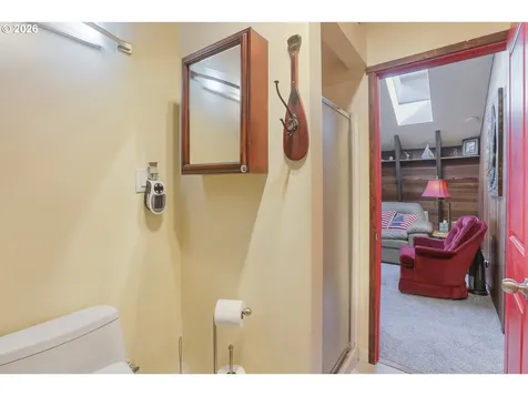 535 NE Bridgeton Road Portland OR 97217