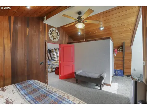 535 NE Bridgeton Road Portland OR 97217