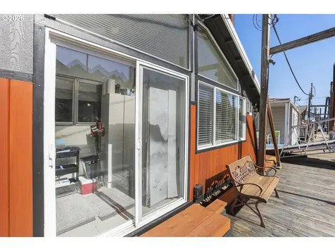 535 NE Bridgeton Road Portland OR 97217