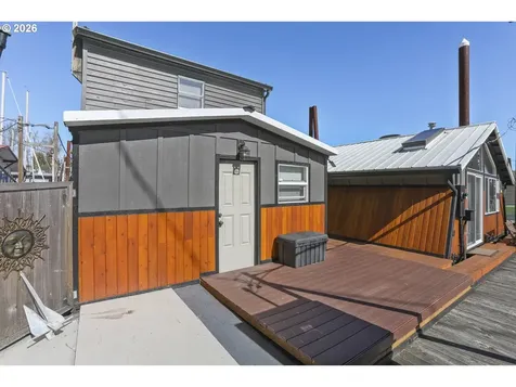 535 NE Bridgeton Road Portland OR 97217