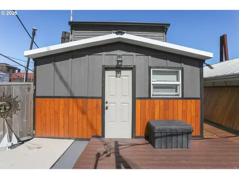 535 NE Bridgeton Road Portland OR 97217