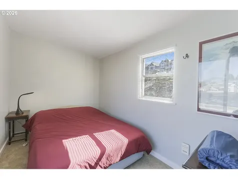 535 NE Bridgeton Road Portland OR 97217